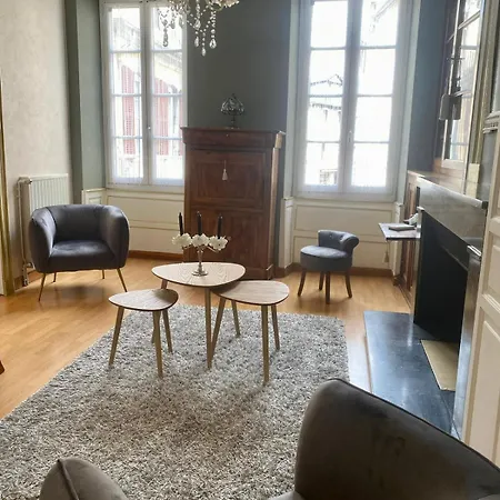 Romantic Apartment-Hyper Centre Bagneres-de-Bigorre Exterior photo