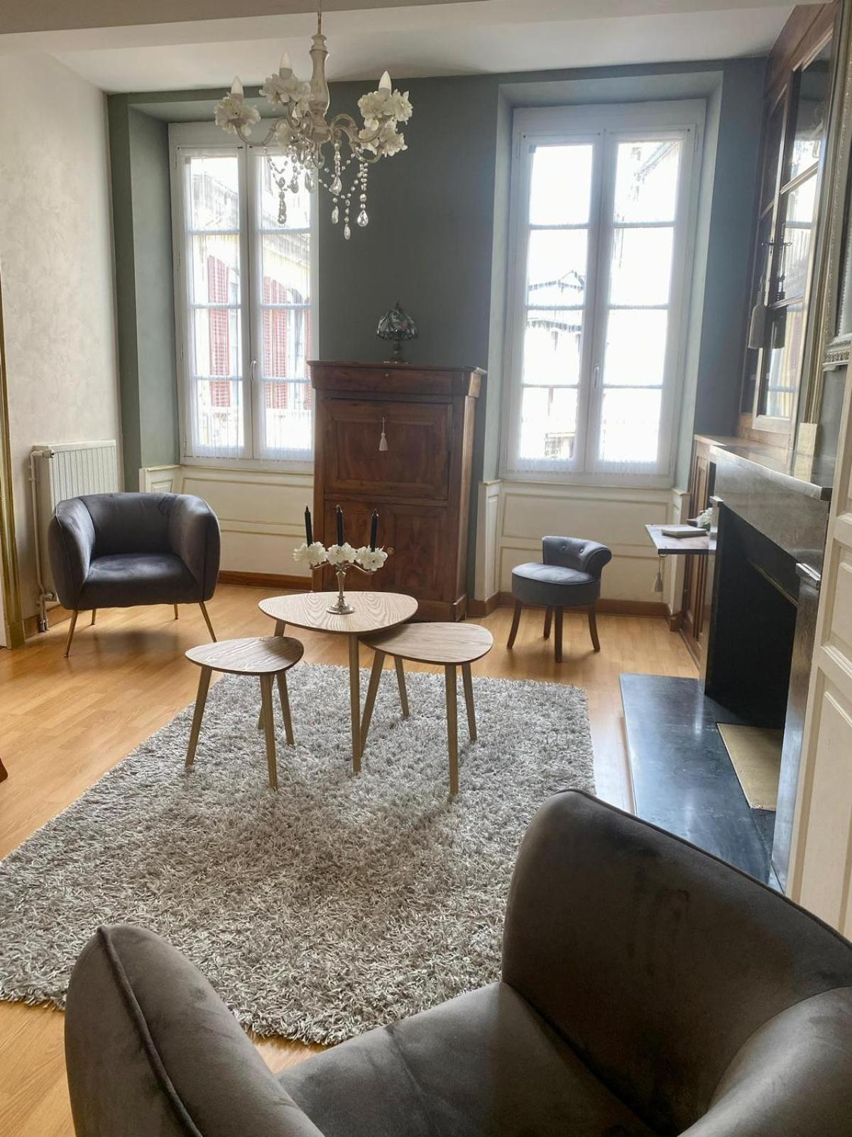 Apartment Romantic Apartment-hyper Centre Bagneres-de-Bigorre